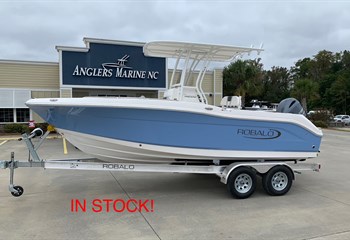 2023 Robalo R200 Steel Blue/White Boat